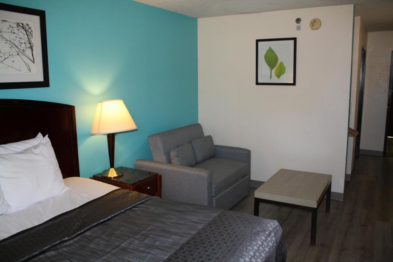 Executive Inn And Suites วิชิตาฟอลส์ ภายนอก รูปภาพ